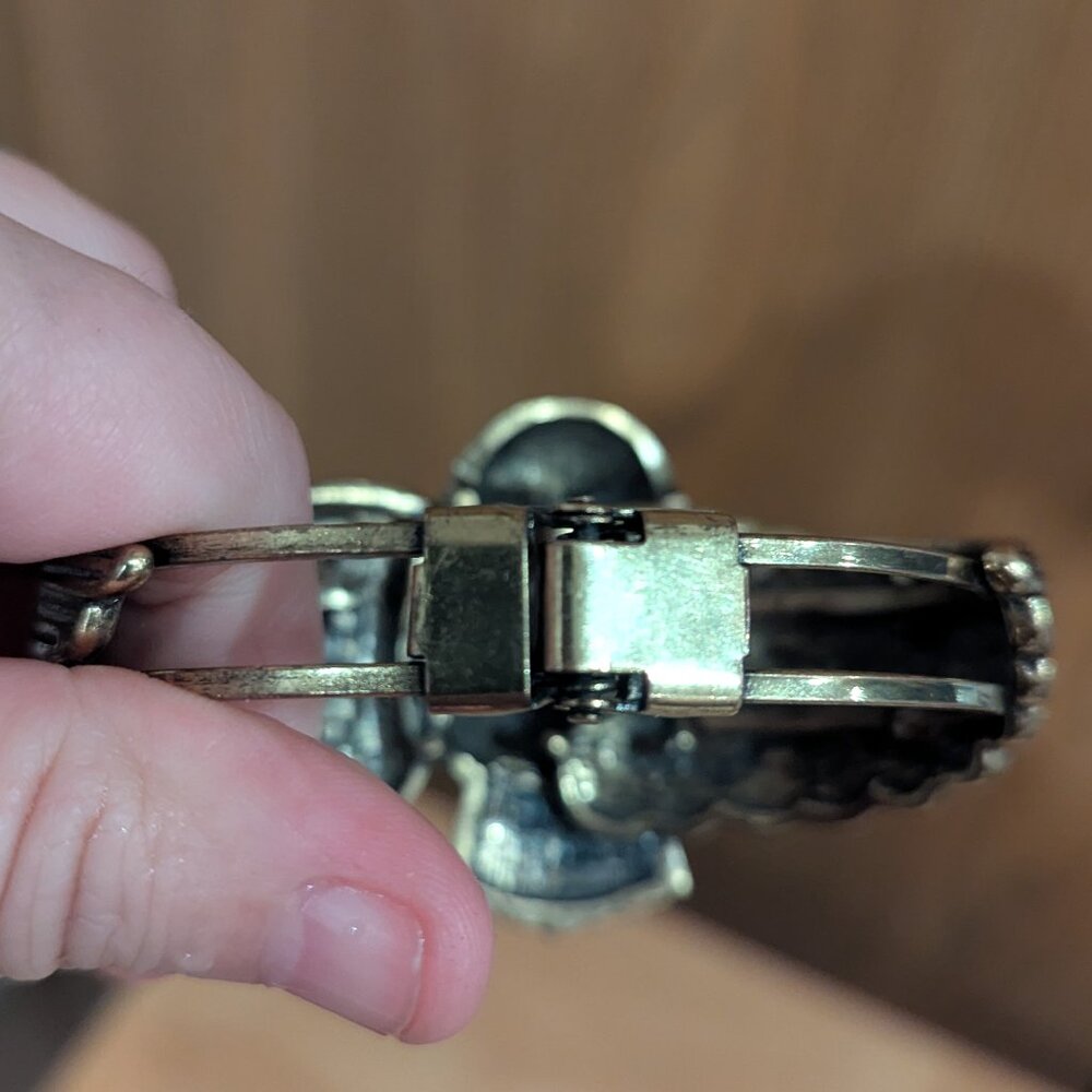 VTG‎ Owl Chunky Hinged Cuff Bracelet - Picture 4 of 6